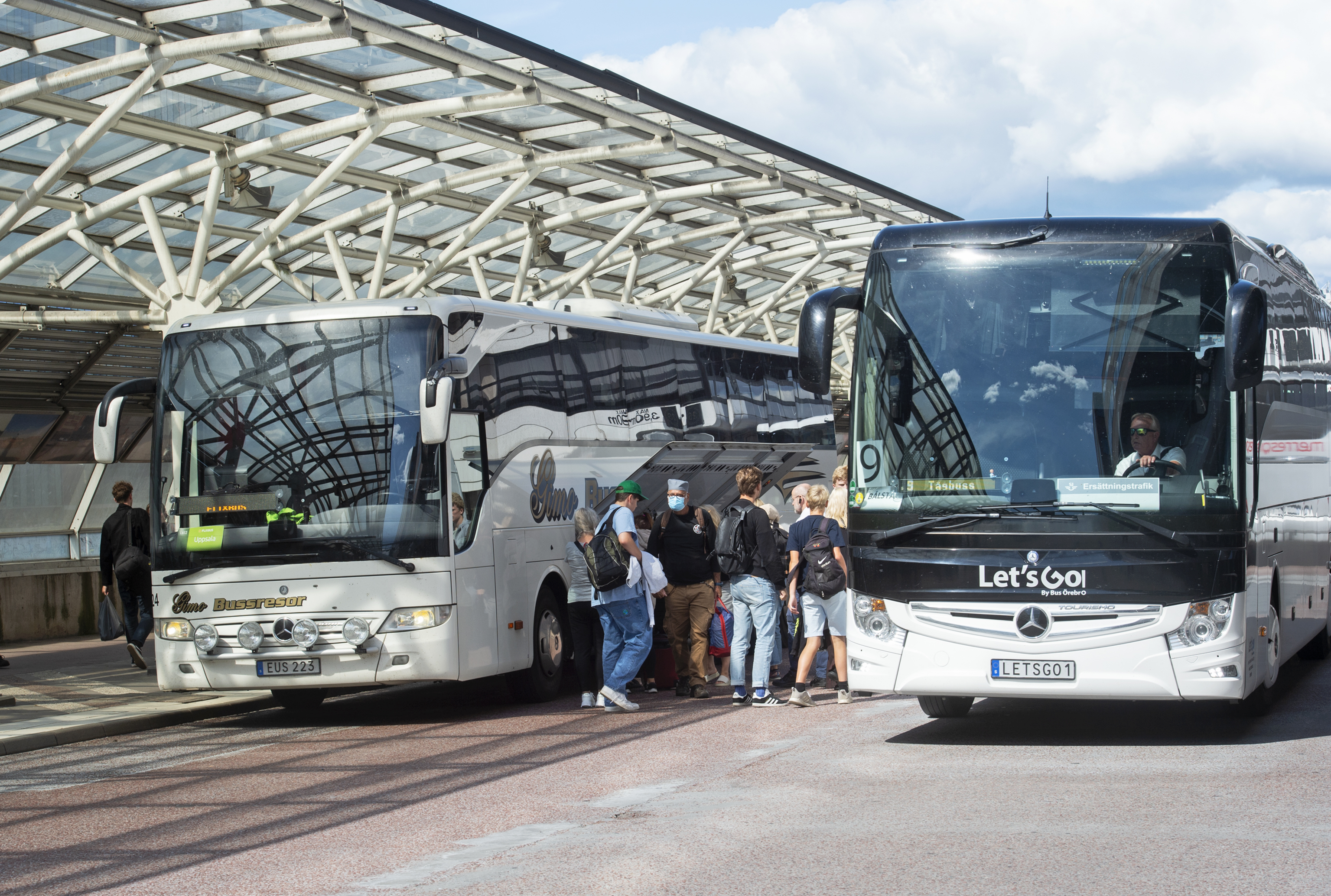 Kommersiell linjetrafik