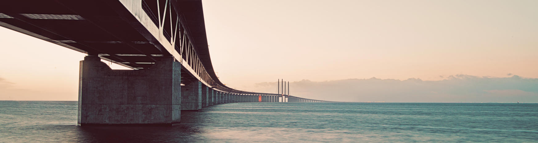 Kör du över landsgränser med lätt lastbil? Dags att installera färdskrivare!