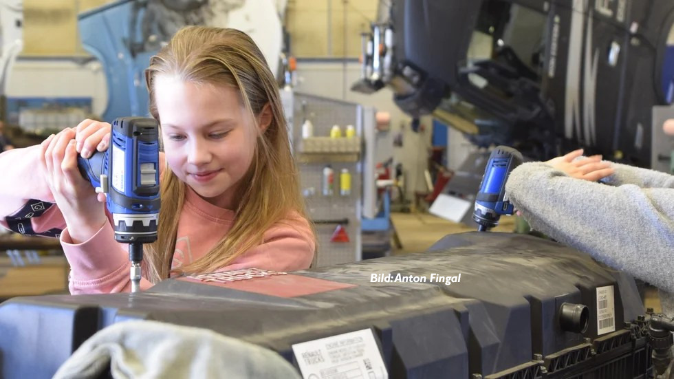 Stensbergskolan besökte Finnvedens Lastvagnar i Ljungby!