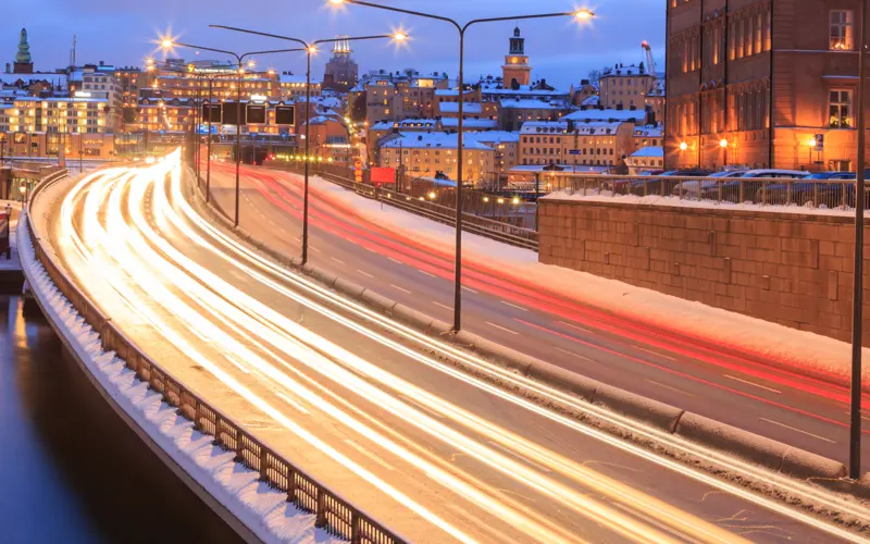Investeringar på vänt – vad bromsar elektrifieringen av tunga transporter?
