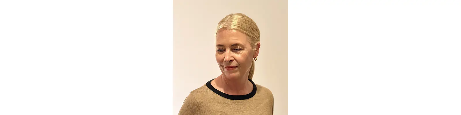 Mia-Blomgren-1600.png Mia-Blomgren-1600.png