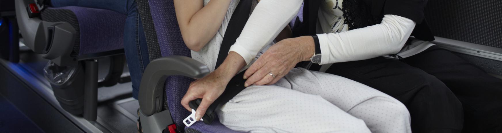 Bussbälte - ett enkelt sätt att göra bussresan tryggare