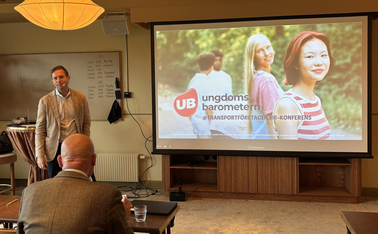 Ulrik Hoffman, Ungdomsbarometern, berättar om ungdomars värderingar i förhållande till arbetsliv och jobb inom sjöfarten