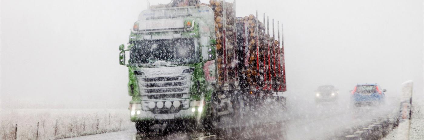 När snöfall övergår i snökaos – detta gäller när arbetstagare inte kan komma till jobbet